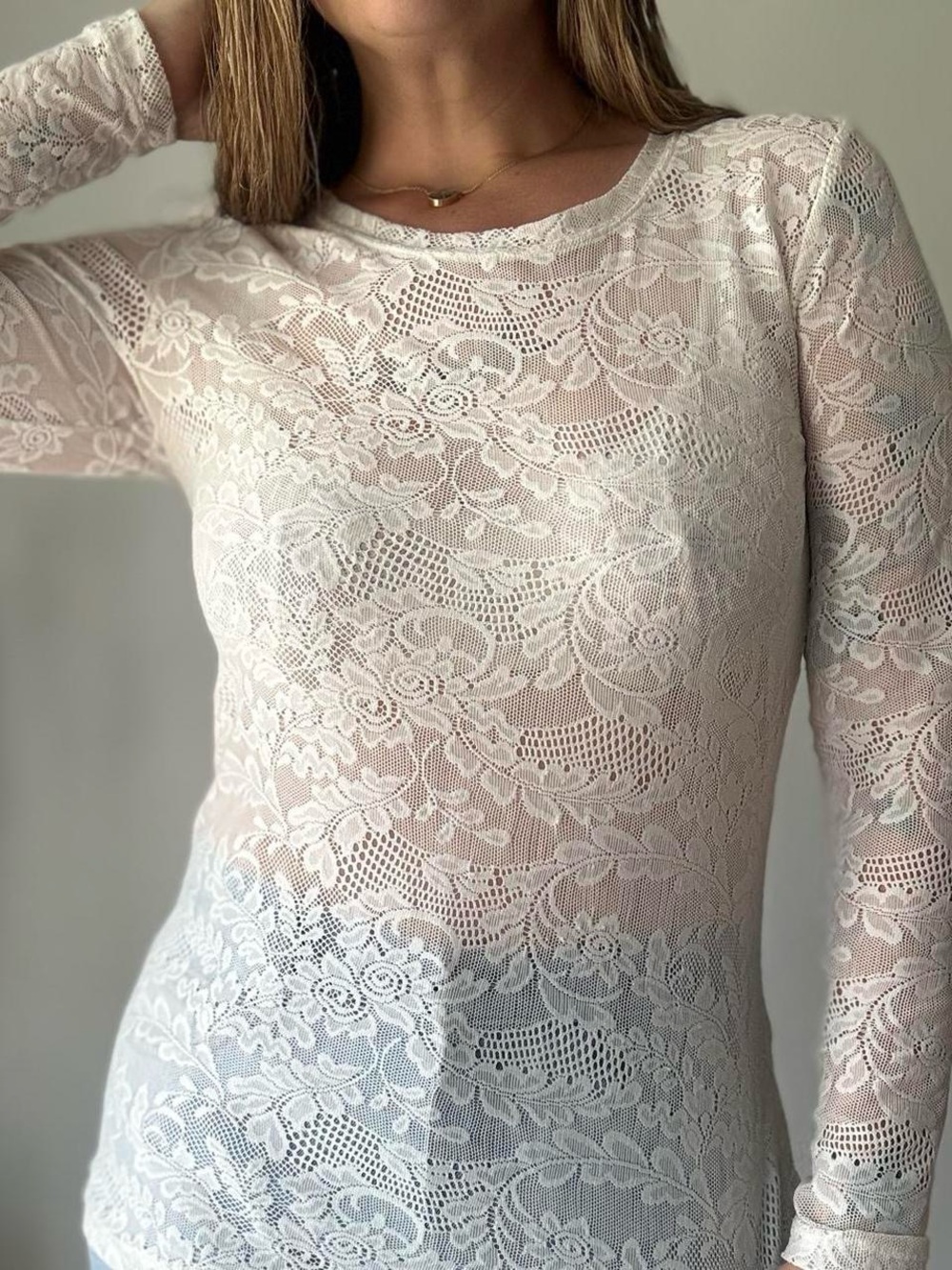 Cocomo White Floral Lace Crewneck Top 🤍